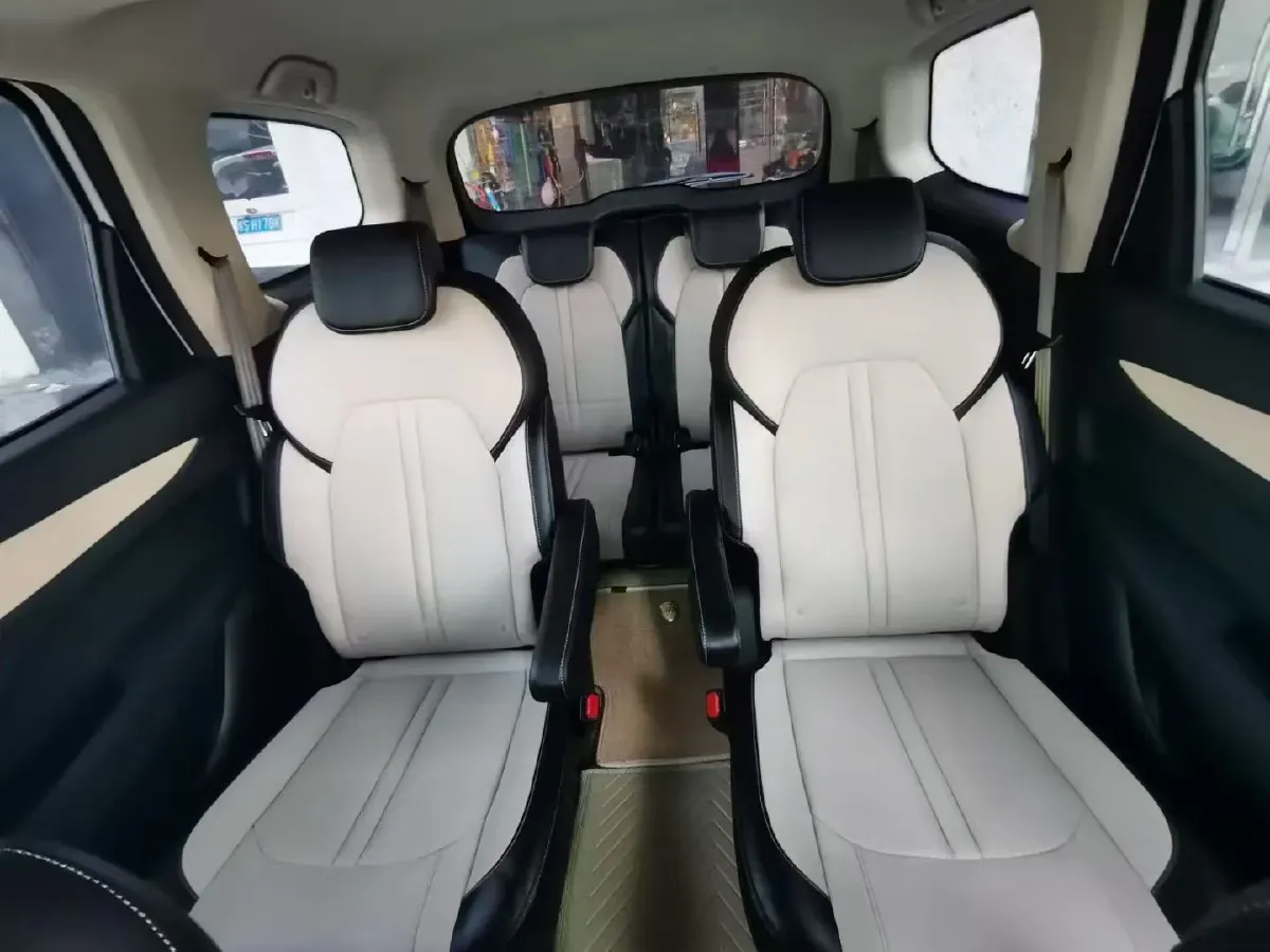 2018 BaoJun 360 1.5L 112HP L4 6MT,autocango,china used car exporter,china ev exporter,chinese used car exporter,chinese used ev exporter