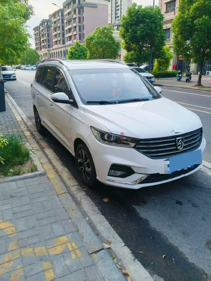2018 BaoJun 360 1.5L 112HP L4 6MT,autocango,china used car exporter,china ev exporter,chinese used car exporter,chinese used ev exporter