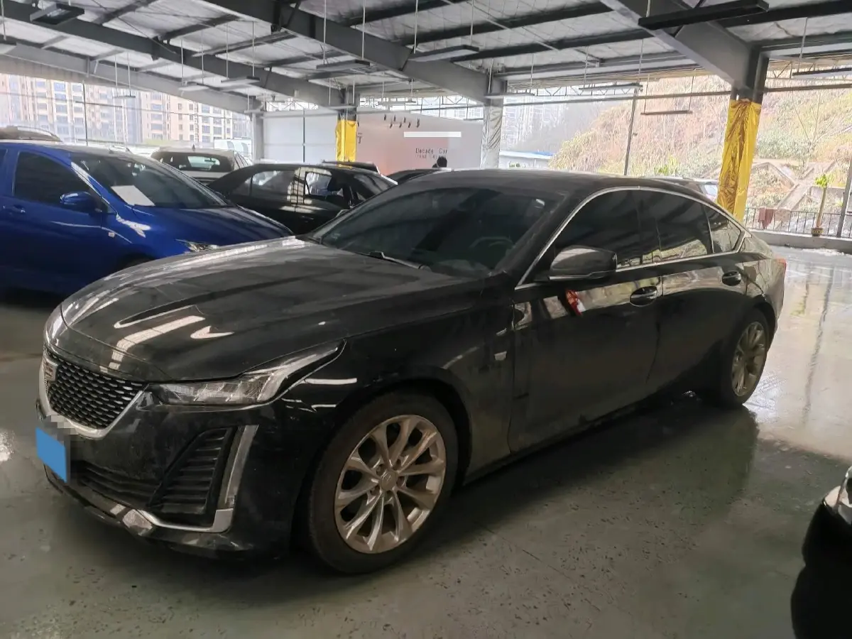 2023 Cadillac CT5 2.0T 237HP L4 10AT