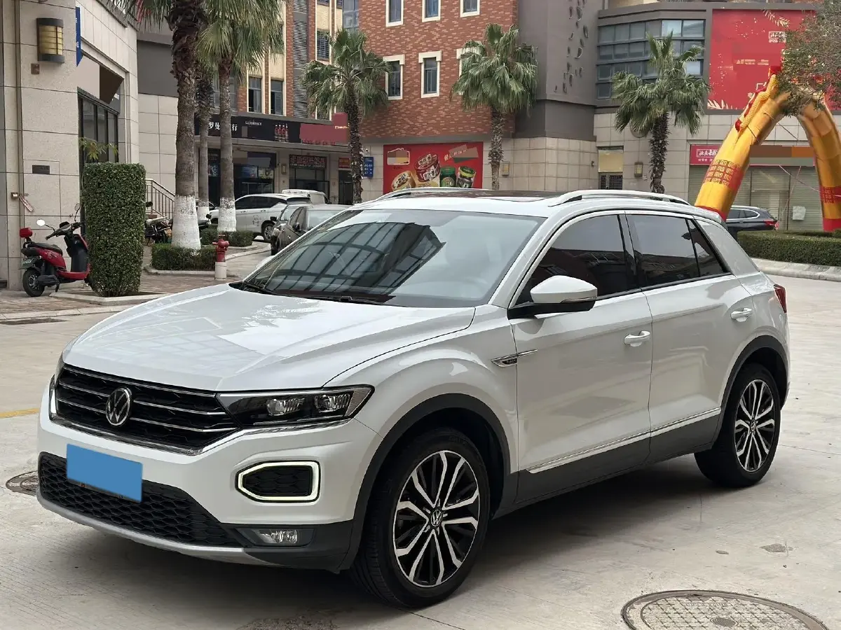 2020 Volkswagen T-Roc 1.4T 150HP L4 7DCT