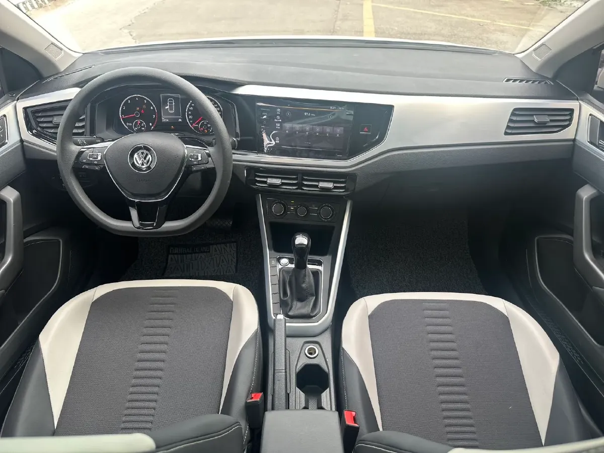 2021 DongFeng Aeolus AX7 1.6T 170HP L4 6AT,autocango,china used car exporter,china ev exporter,chinese used car exporter,chinese used ev exporter