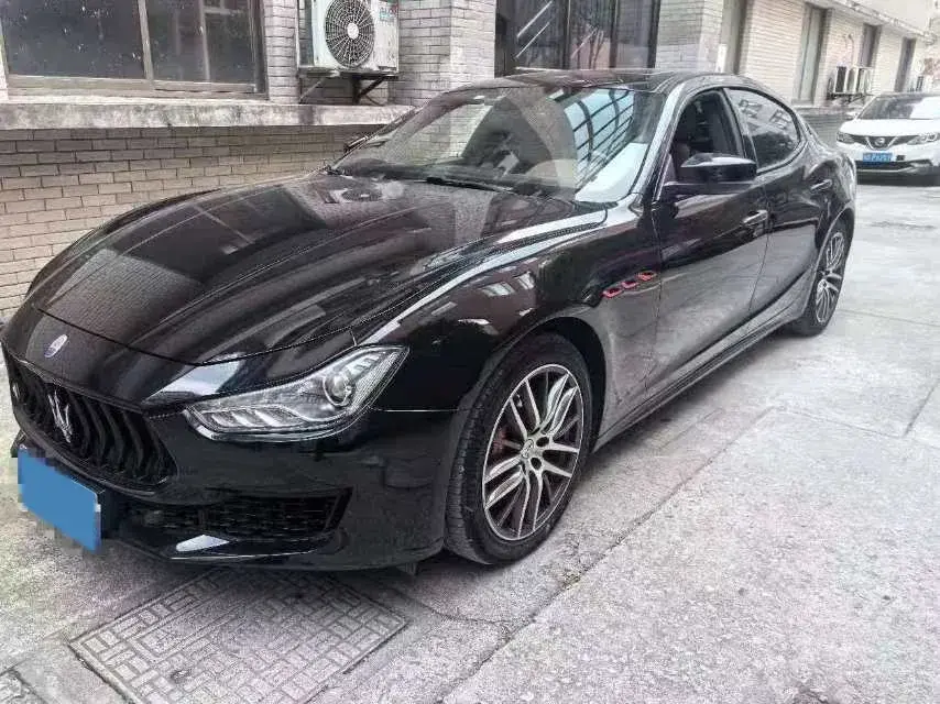 2021 Maserati Ghibli 2.0T 330HP L4 8AT