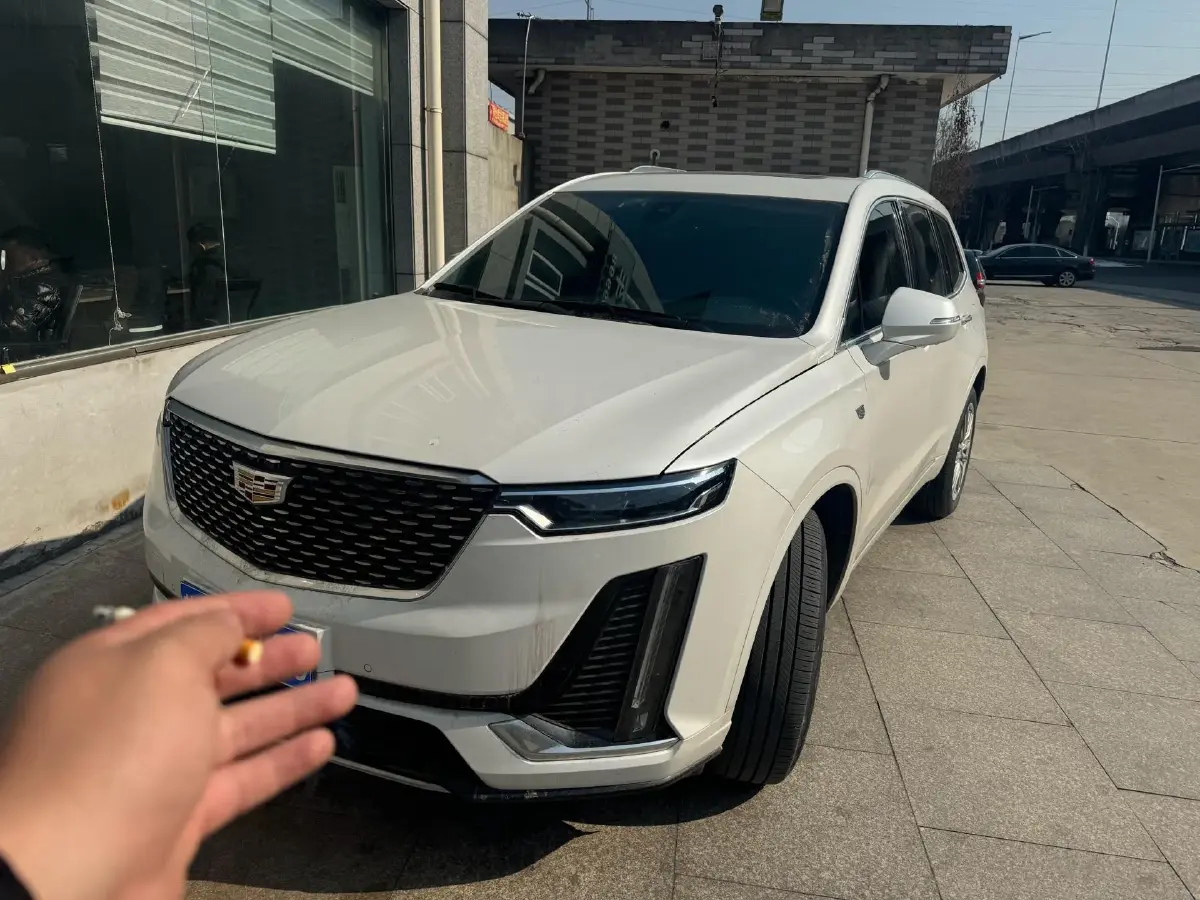 2022 Cadillac XT6 2.0T 237HP L4 9AT