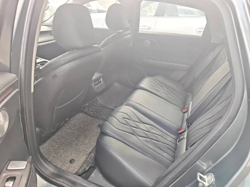 2025 Fulwin FulwinA8L 1.5T 156HP L4 1DHT PHEV 18.67KWH,autocango,china used car exporter,china ev exporter,chinese used car exporter,chinese used ev exporter