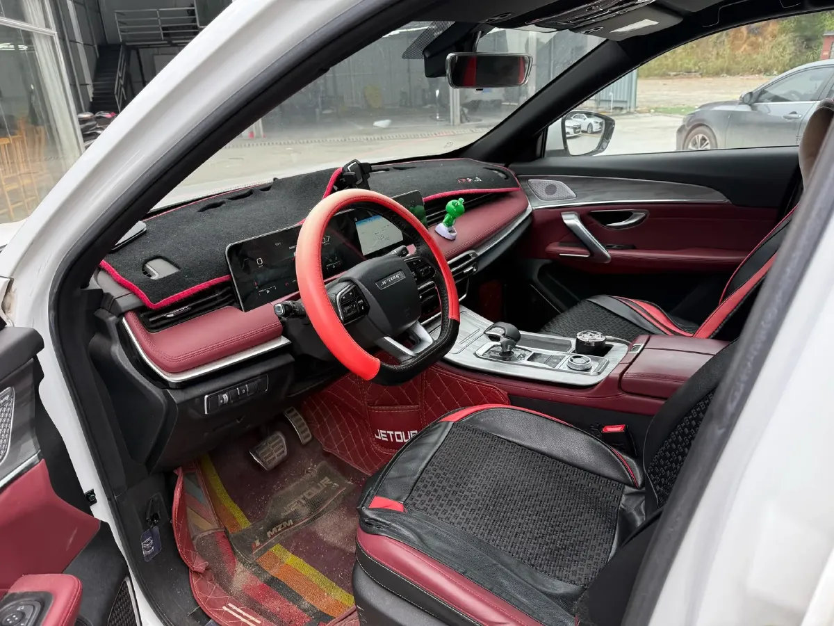 2023 ChangAn Oshan X7 Plus 1.5T 188HP L4 7DCT,autocango,china used car exporter,china ev exporter,chinese used car exporter,chinese used ev exporter