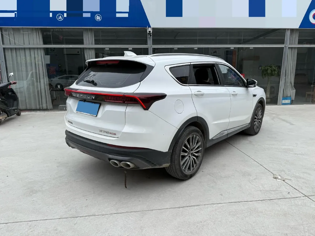2023 ChangAn Oshan X7 Plus 1.5T 188HP L4 7DCT,autocango,china used car exporter,china ev exporter,chinese used car exporter,chinese used ev exporter