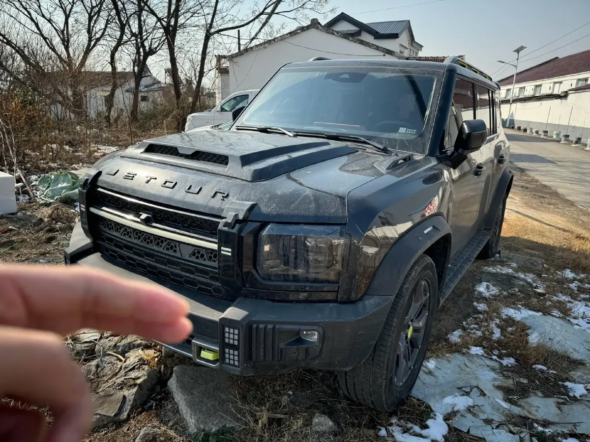 2023 Jetour Traveller 2.0T 254HP L4 7DCT