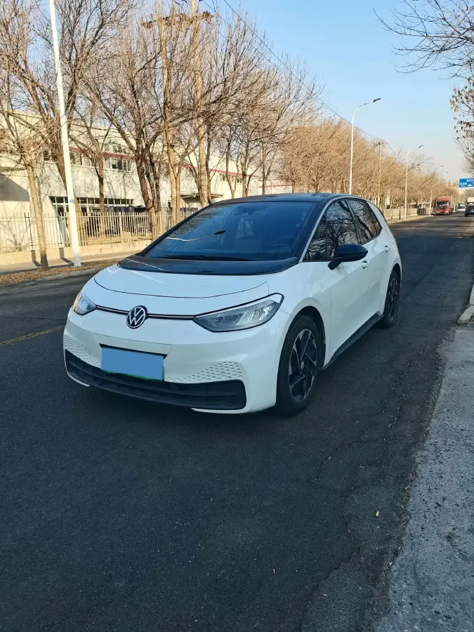 2025 Volkswagen ID.3 BEV 52.8KWH