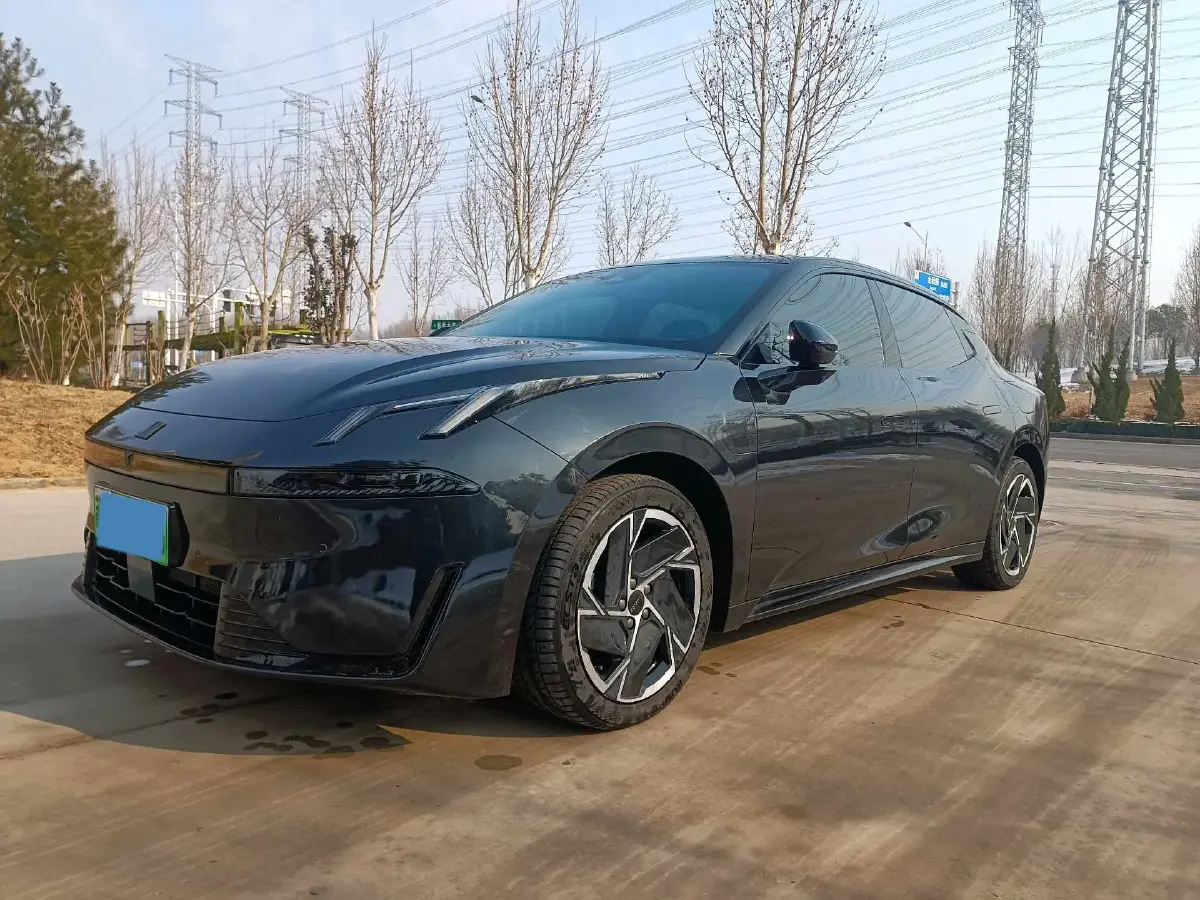 2024 LYNK&CO 01 2.0T 254HP L4 8AT