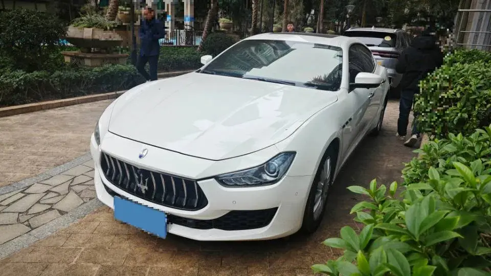 2018 Maserati Ghibli 3.0T 350HP V6 8AT