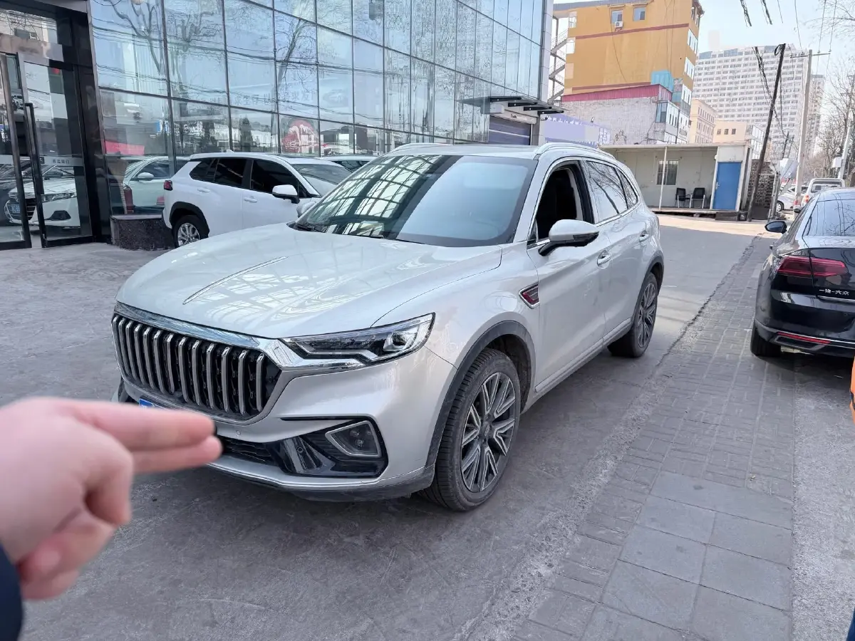 2022 HongQi HS5 2.0T 224HP L4 6AT