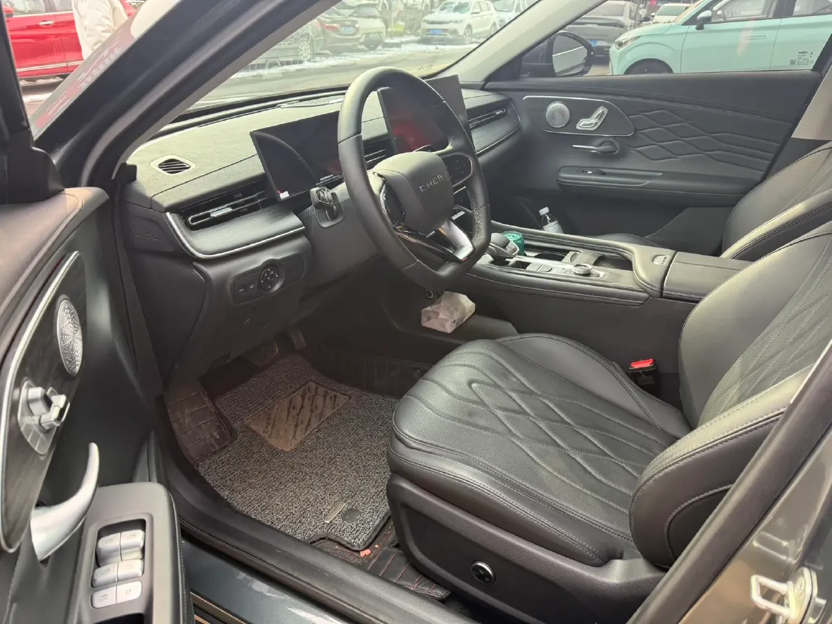 2025 Chery Arrizo 8 Pro 1.6T 197HP L4 7DCT,autocango,china used car exporter,china ev exporter,chinese used car exporter,chinese used ev exporter