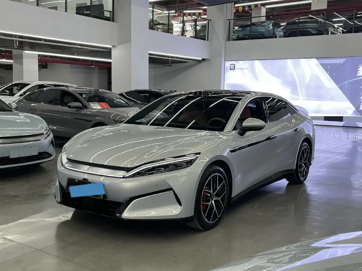 2025 BYD HanL BEV