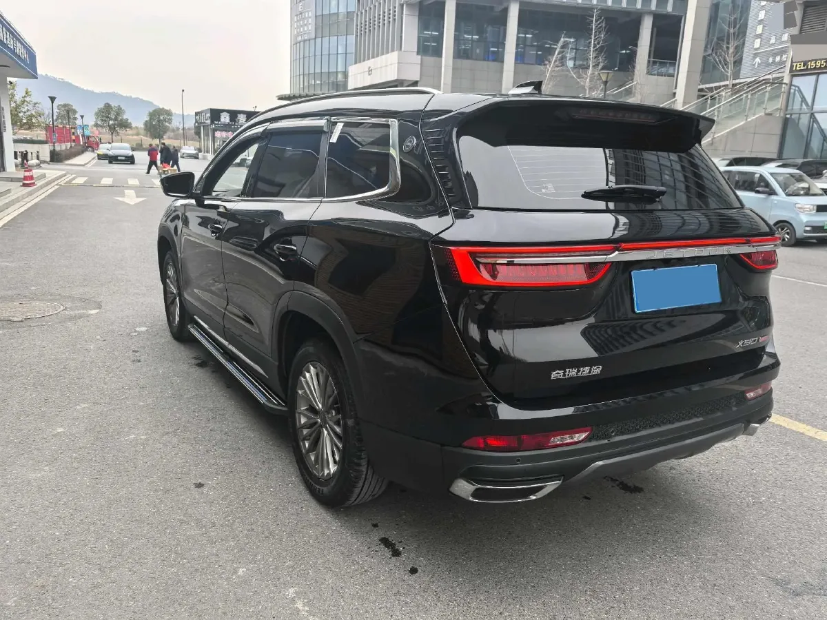 2023 Jetour X90 Plus 1.5T 156HP L4 6MT,autocango,china used car exporter,china ev exporter,chinese used car exporter,chinese used ev exporter