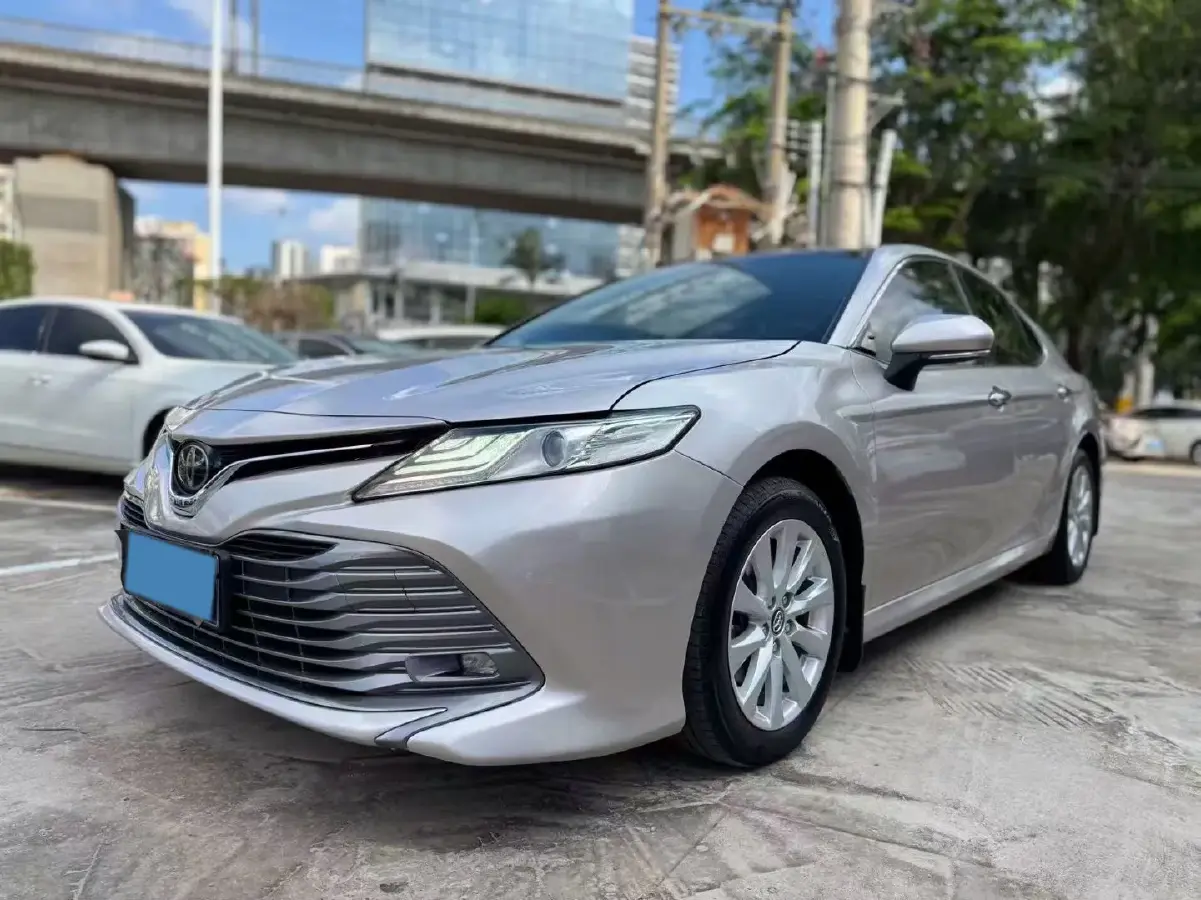 2019 Toyota Camry 2.0L 178HP L4 CVT
