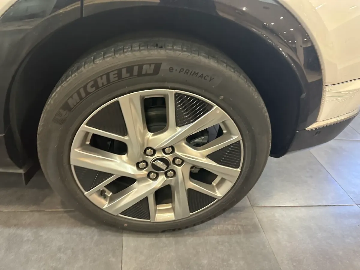 2024 Cadillac OPTIQ BEV 68.4KWH,autocango,china used car exporter,china ev exporter,chinese used car exporter,chinese used ev exporter