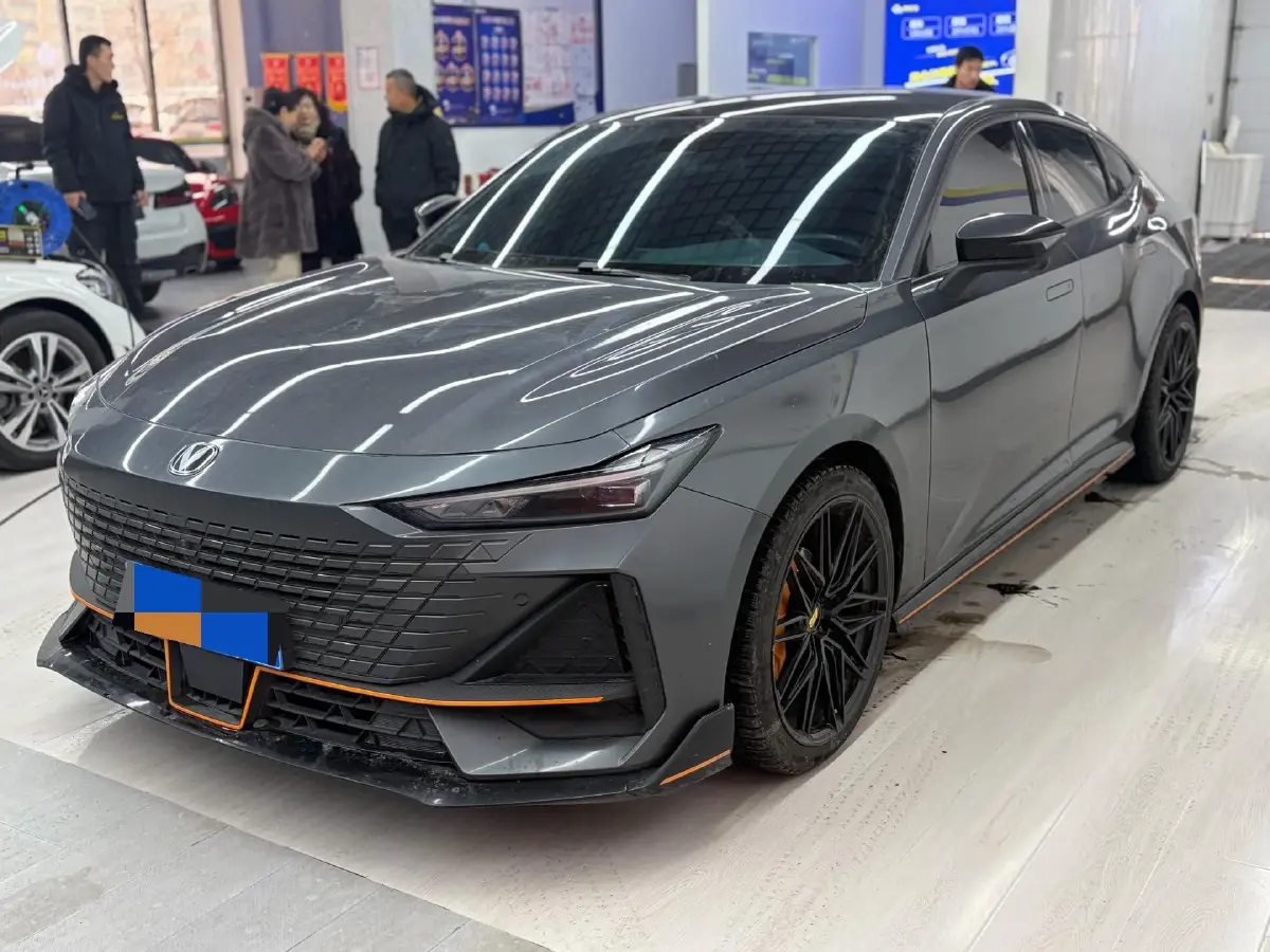 2022 ChangAn UNI-V 1.5T 188HP L4 7DCT