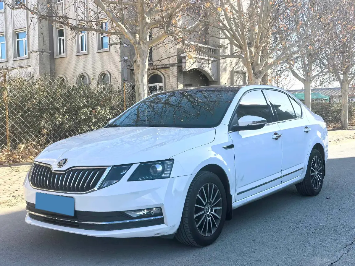 2018 Skoda Octavia 1.6L 110HP L4 6AT