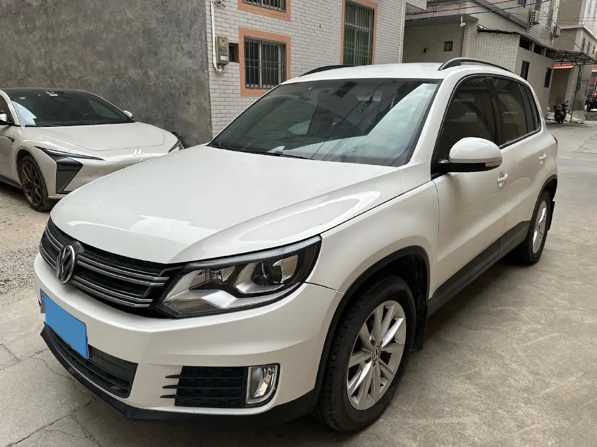 2016 Volkswagen Touran 1.4T 150HP L4 7DCT