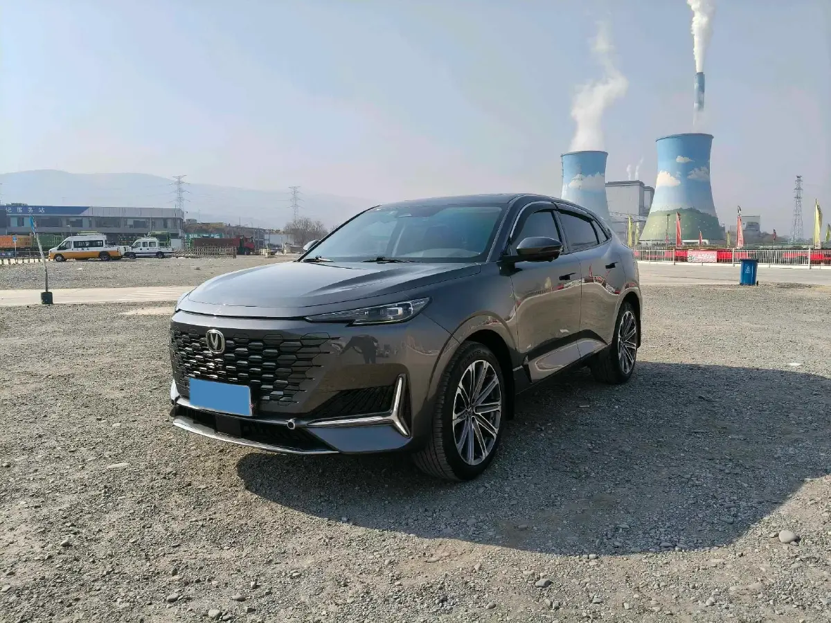 2021 ChangAn UNI-K 2.0T 233HP L4 8AT