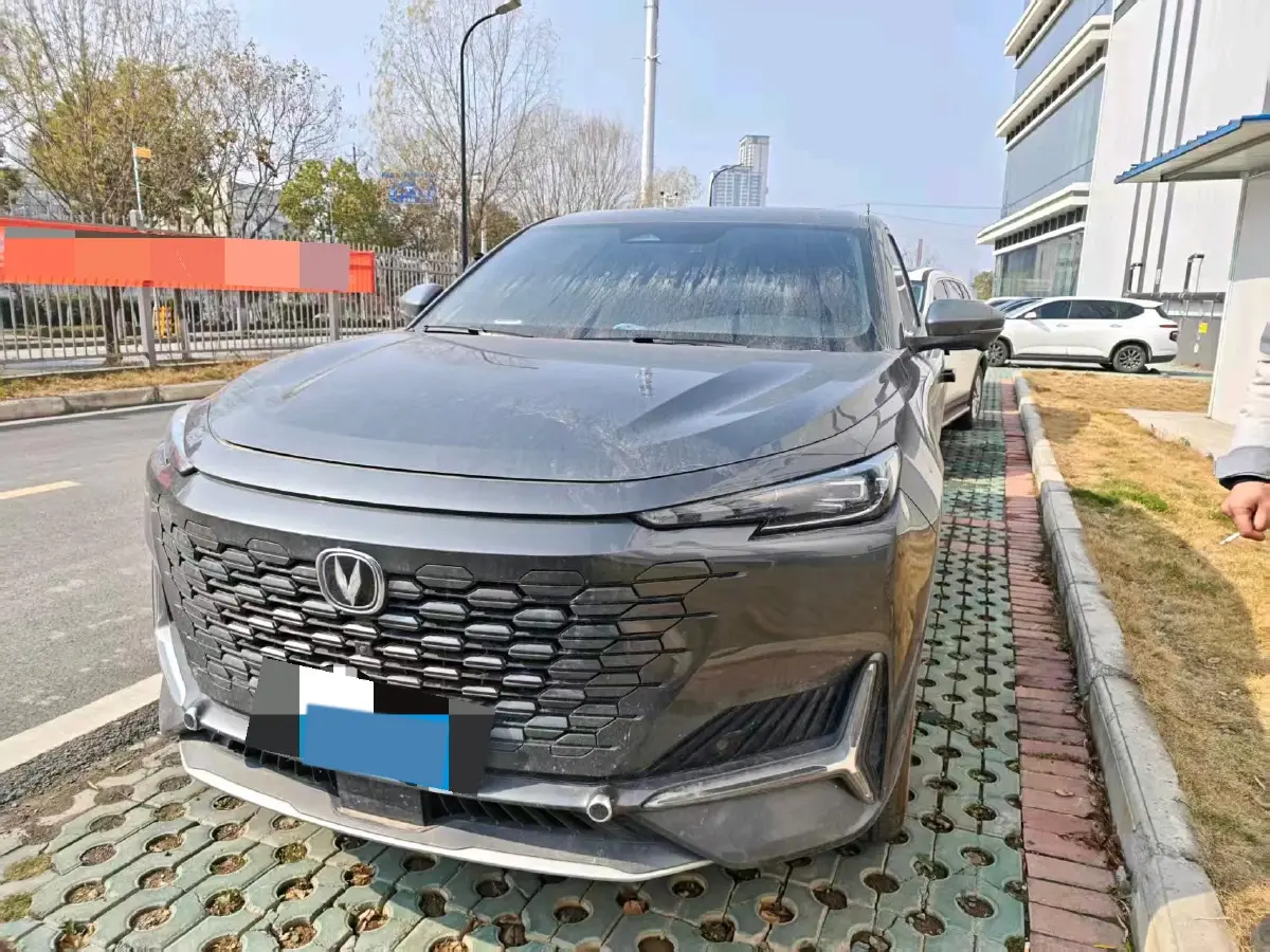 2021 ChangAn UNI-K 2.0T 233HP L4 8AT