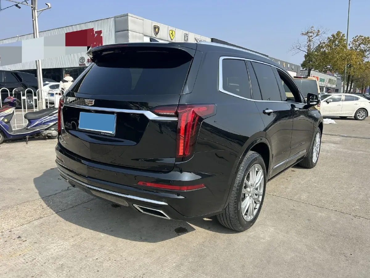 2022 Cadillac XT6 2.0T 237HP L4 9AT,autocango,china used car exporter,china ev exporter,chinese used car exporter,chinese used ev exporter