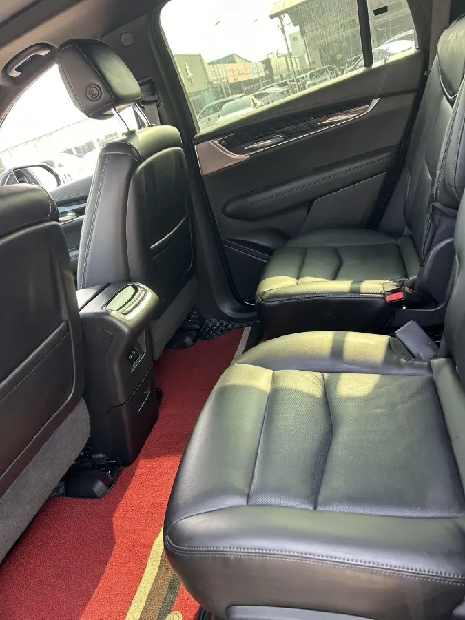 2022 Cadillac XT6 2.0T 237HP L4 9AT,autocango,china used car exporter,china ev exporter,chinese used car exporter,chinese used ev exporter