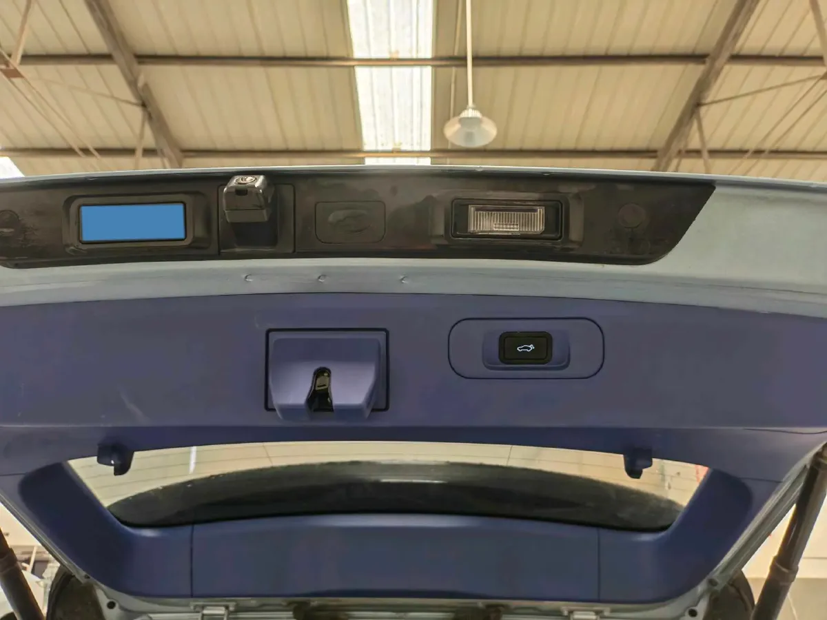 2023 Geely ICON 1.5T 181HP L4 7DCT,autocango,china used car exporter,china ev exporter,chinese used car exporter,chinese used ev exporter