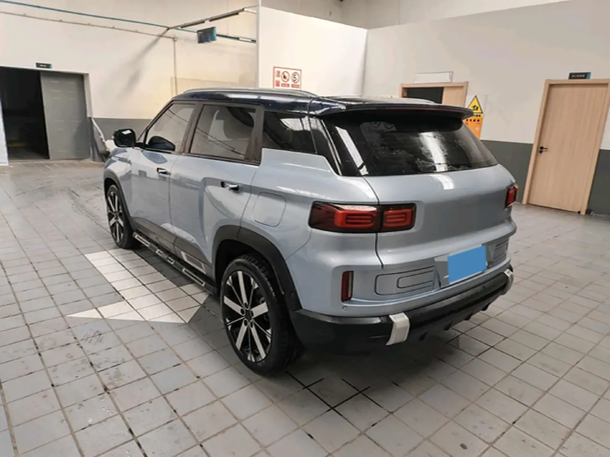 2023 Geely ICON 1.5T 181HP L4 7DCT,autocango,china used car exporter,china ev exporter,chinese used car exporter,chinese used ev exporter