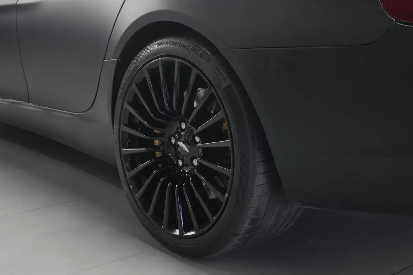 2016 Aston Martin Rapide 6.0L 518HP V12 8AT,autocango,china used car exporter,china ev exporter,chinese used car exporter,chinese used ev exporter