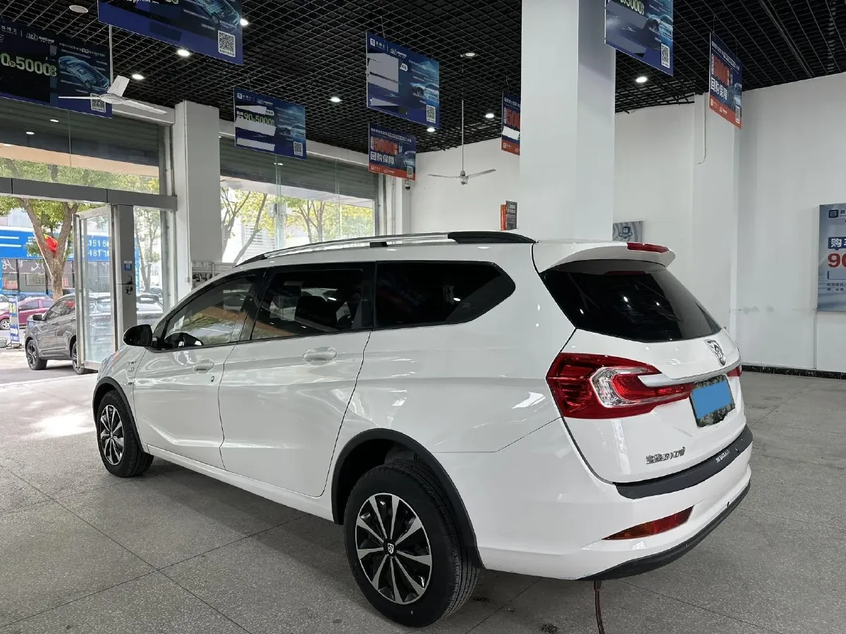 2019 JinBei XinYuan T32S 1.5L 102HP L4 5MT,autocango,china used car exporter,china ev exporter,chinese used car exporter,chinese used ev exporter
