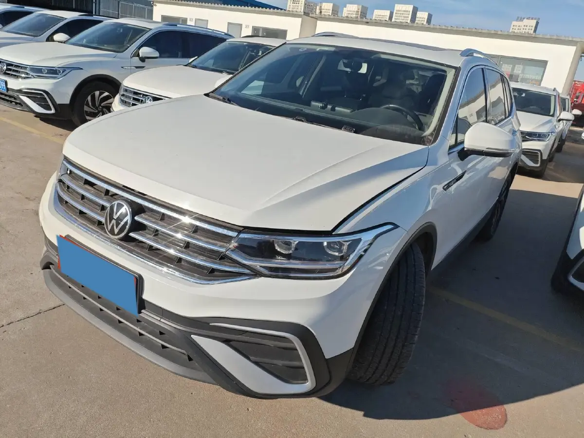 2023 Volkswagen Tiguan L 1.5T 160HP L4 7DCT