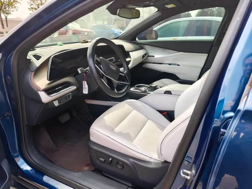 2023 Cadillac GT4 1.5T 211HP L4 9AT,autocango,china used car exporter,china ev exporter,chinese used car exporter,chinese used ev exporter