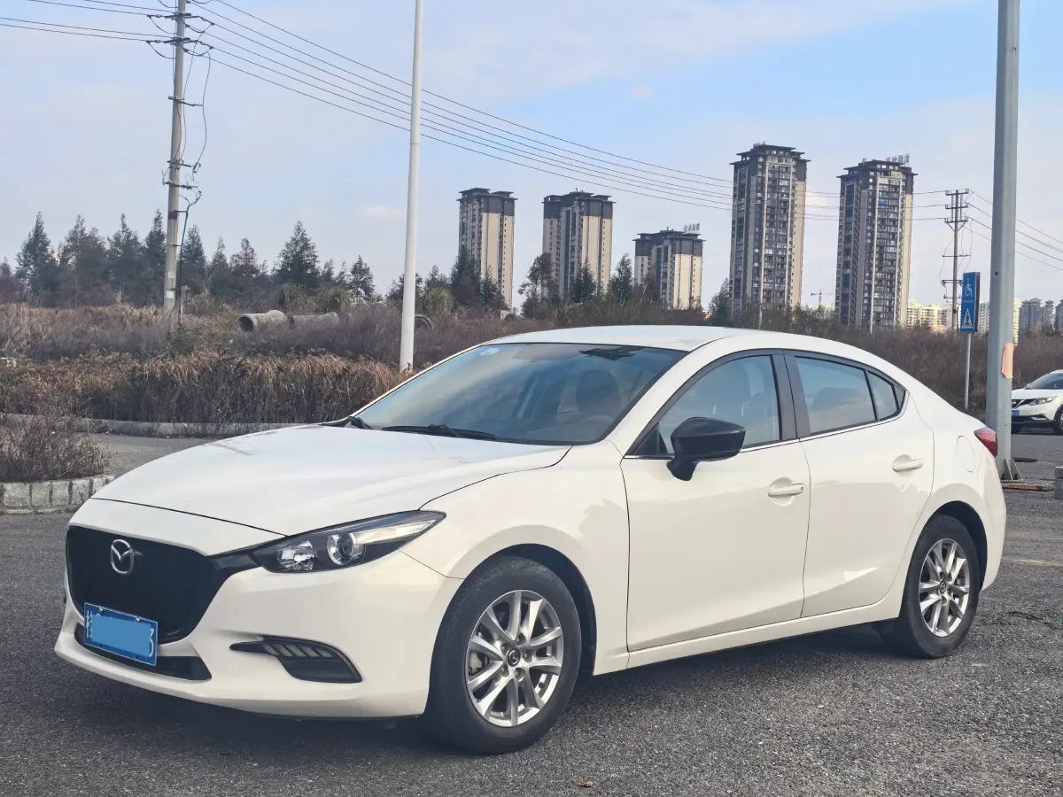 2019 Mazda 3 Axela 1.5L 117HP L4 6AT