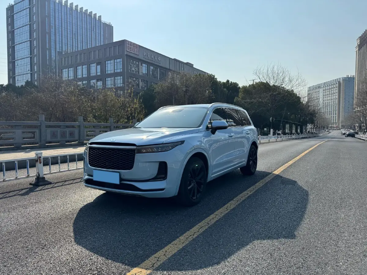 2021 Li ONE Range Extended 131HP REEV 40.5KWH