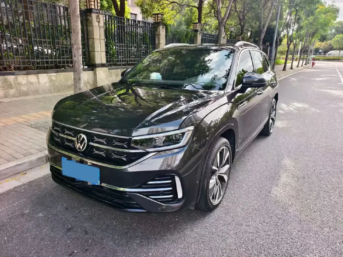 2023 Volkswagen Tayron 2.0T 220HP L4 7DCT