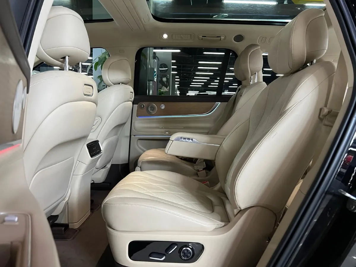 2024 AITO AITO M9 1.5T 152HP L4 REEV 42KWH,autocango,china used car exporter,china ev exporter,chinese used car exporter,chinese used ev exporter