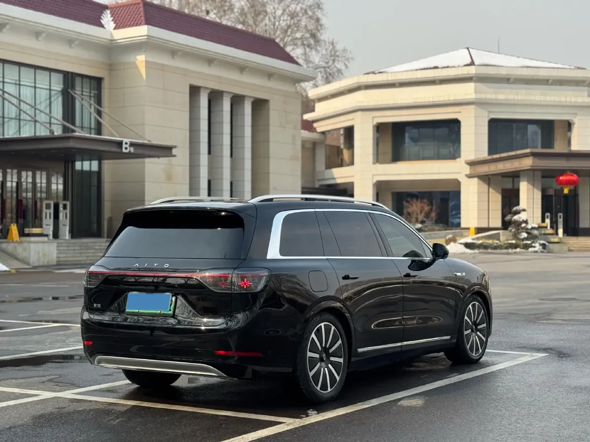 2024 AITO AITO M9 1.5T 152HP L4 REEV 42KWH,autocango,china used car exporter,china ev exporter,chinese used car exporter,chinese used ev exporter