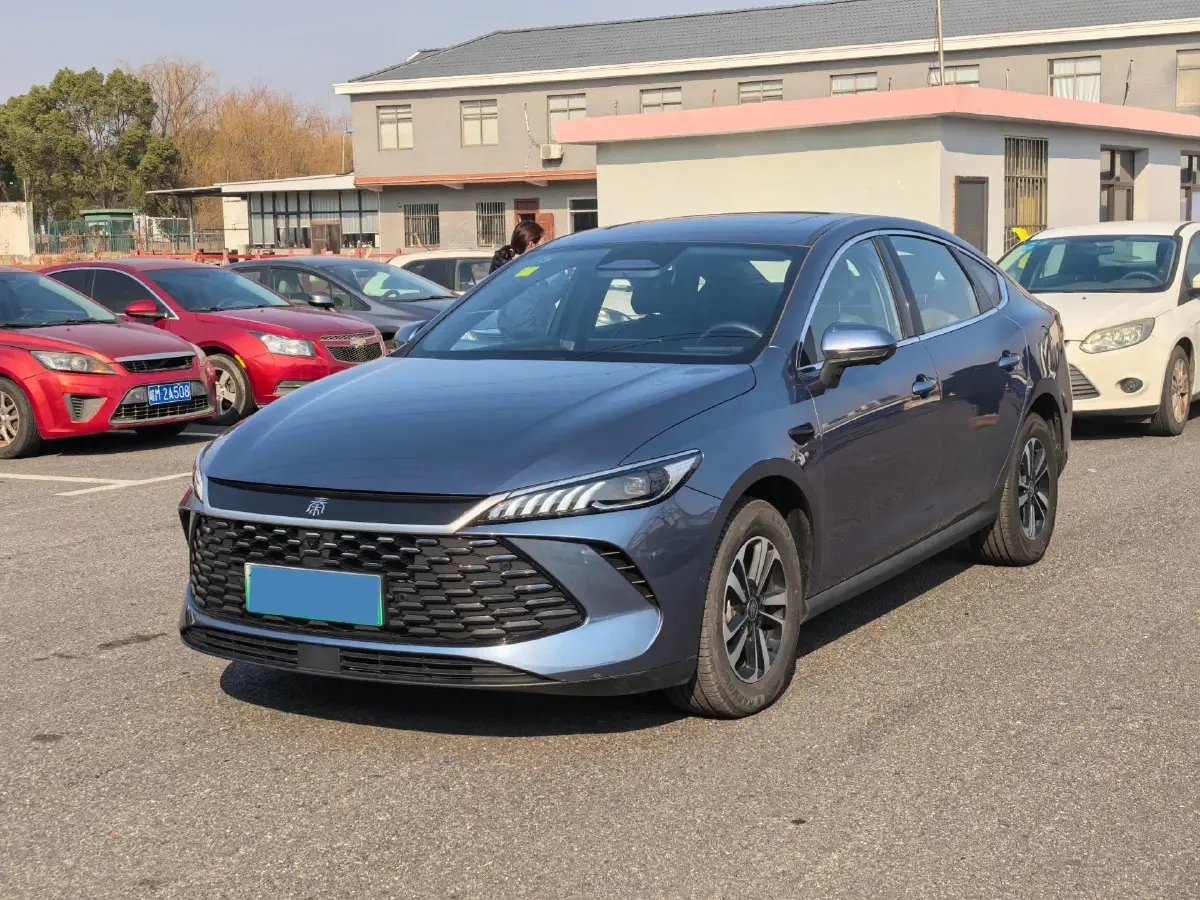 2025 BYD Qin Plus 1.5L 101HP L4 E-CVT PHEV 15.8KWH