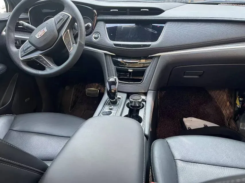 2022 Cadillac XT5 2.0T 237HP L4 9AT,autocango,china used car exporter,china ev exporter,chinese used car exporter,chinese used ev exporter