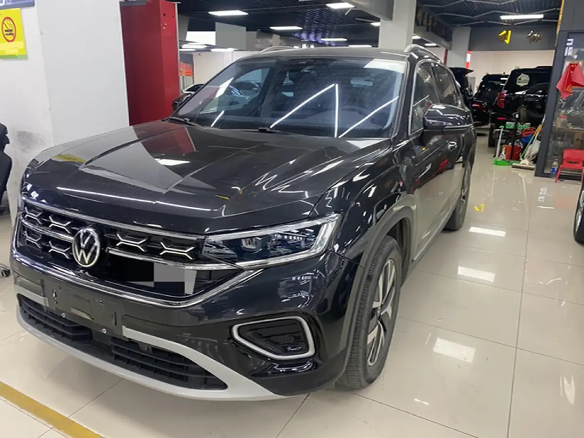 2023 Volkswagen Tayron 2.0T 186HP L4 7DCT