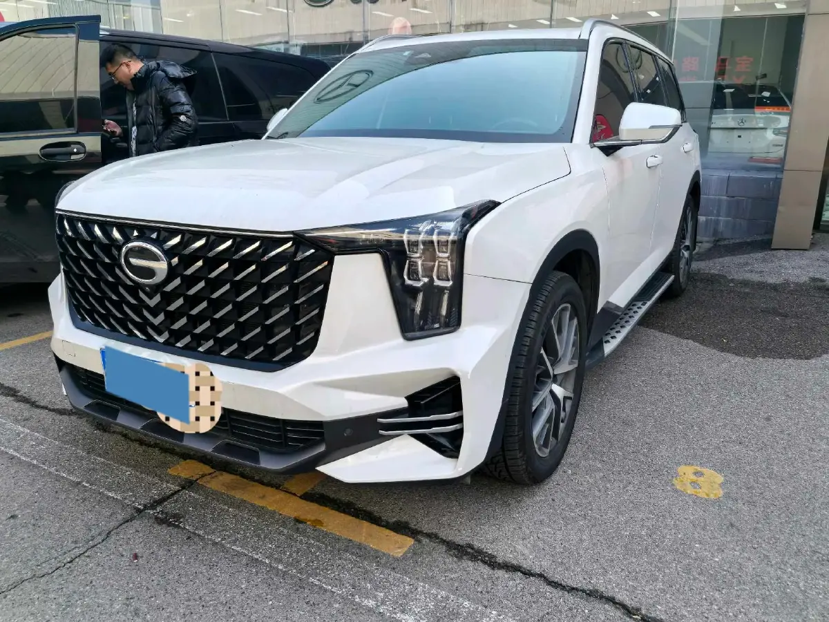 2022 GAC Trumpchi GS8 2.0T 252HP L4 8AT