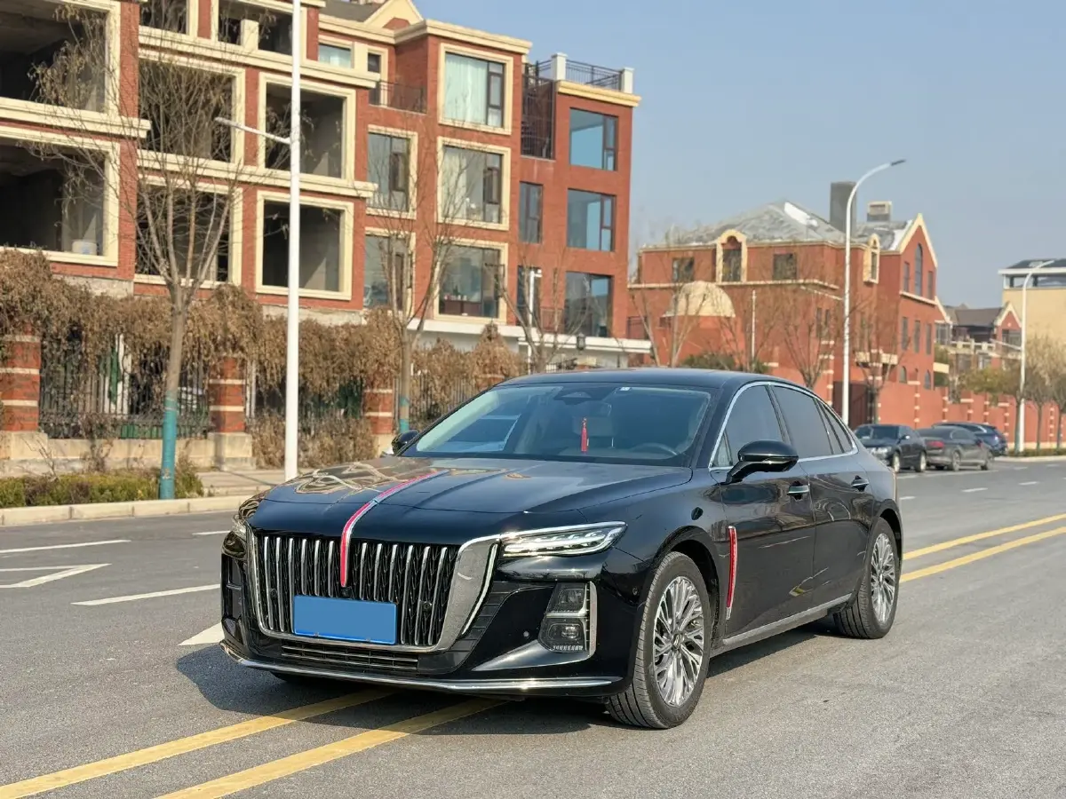 2023 HongQi H5 2.0T 224HP L4 8AT