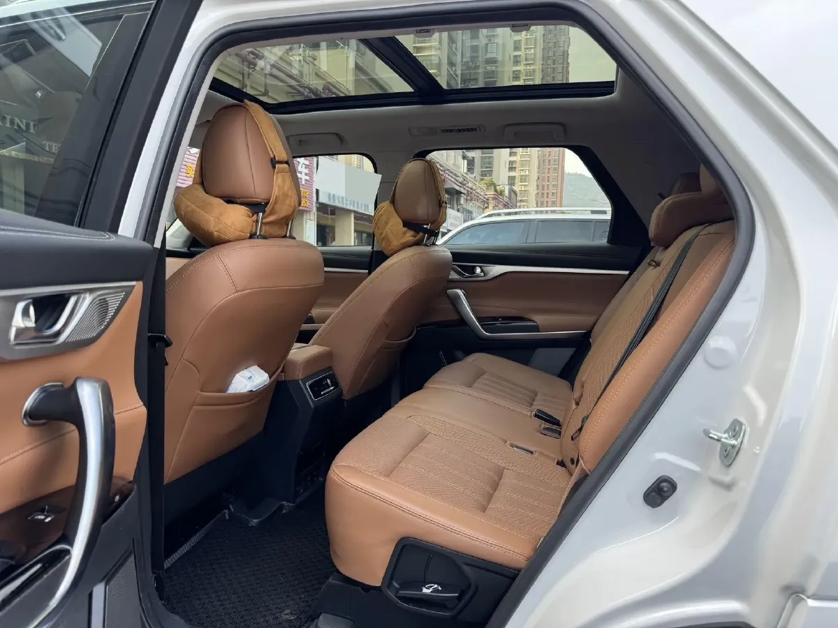 2021 ChangAn CS95 2.0T 233HP L4 6AT,autocango,china used car exporter,china ev exporter,chinese used car exporter,chinese used ev exporter
