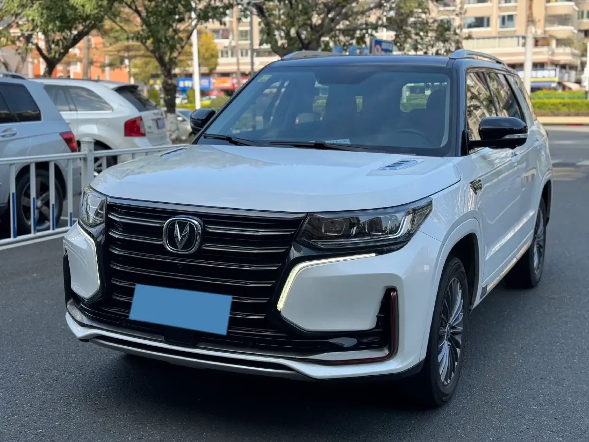 2021 ChangAn CS95 2.0T 233HP L4 6AT