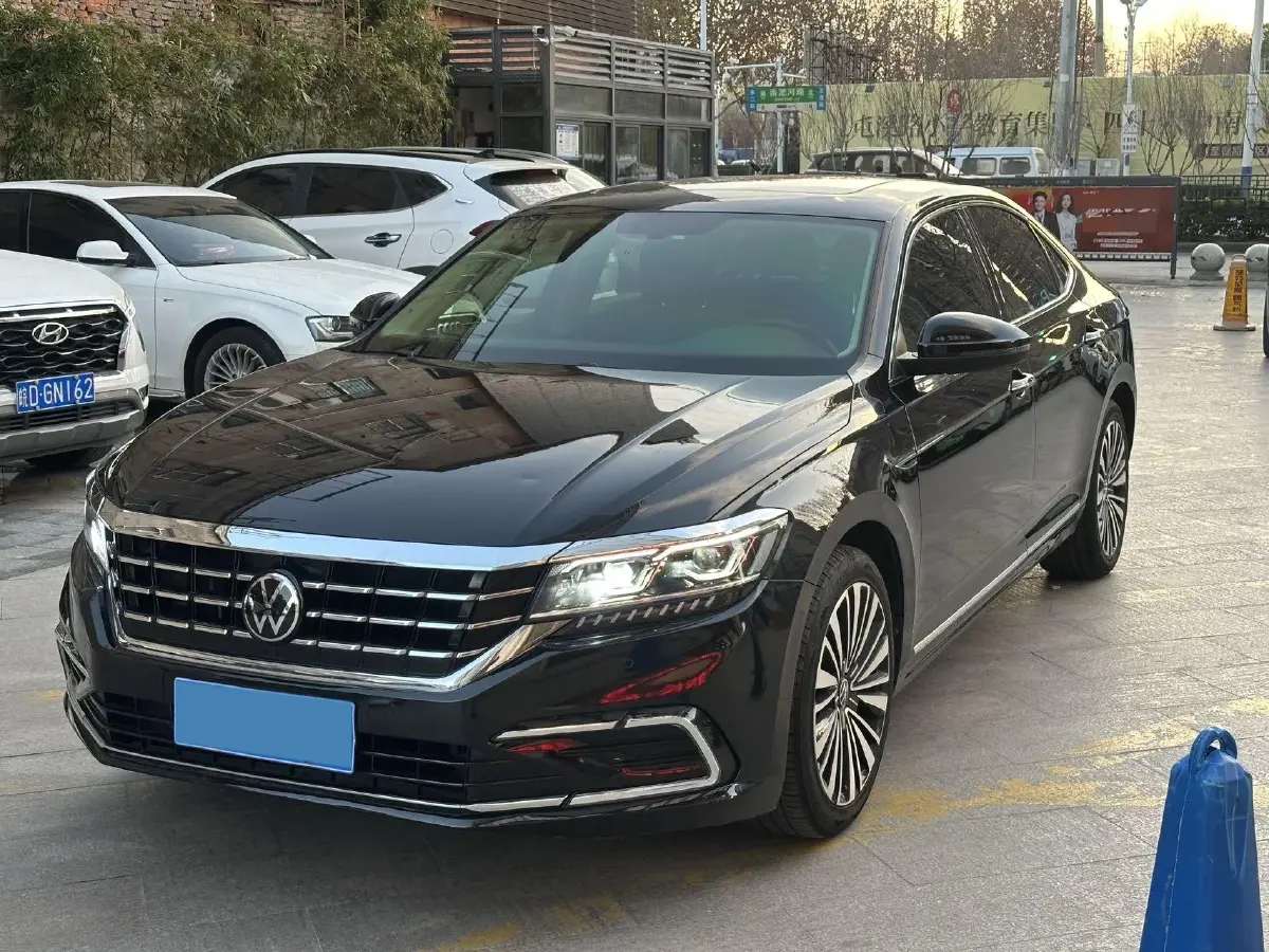2021 Volkswagen Passat 2.0T 186HP L4 7DCT