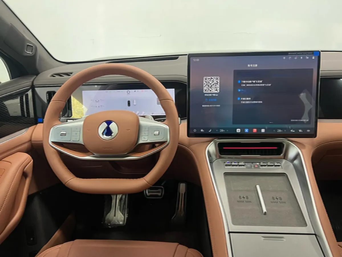 2025 Denza DenzaN8L 2.0T 207HP L4 E-CVT PHEV,autocango,china used car exporter,china ev exporter,chinese used car exporter,chinese used ev exporter