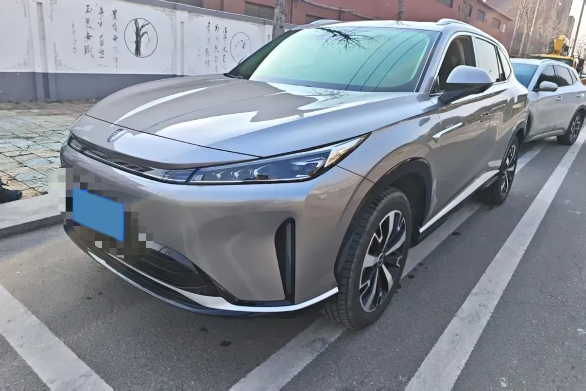 2024 Roewe D5X DMH 1.5T 150HP L4 2DHT PHEV 21.4KWH,autocango,china used car exporter,china ev exporter,chinese used car exporter,chinese used ev exporter