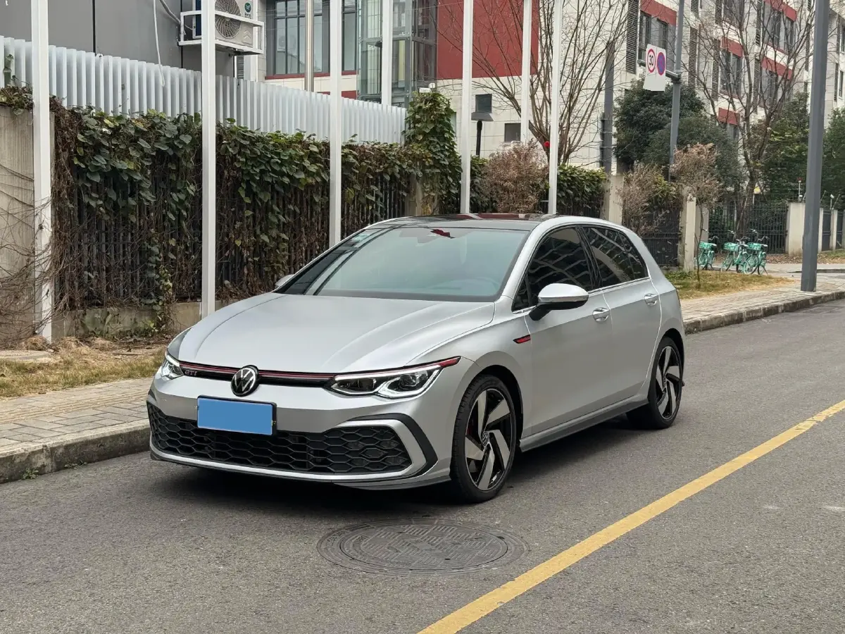 2021 Volkswagen GolfGTI 2.0T 220HP L4 7DCT