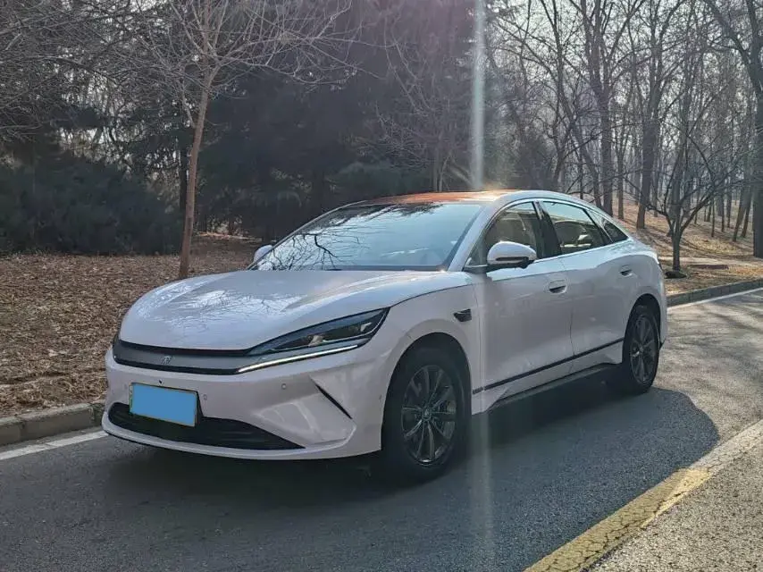 2025 BYD QinL BEV